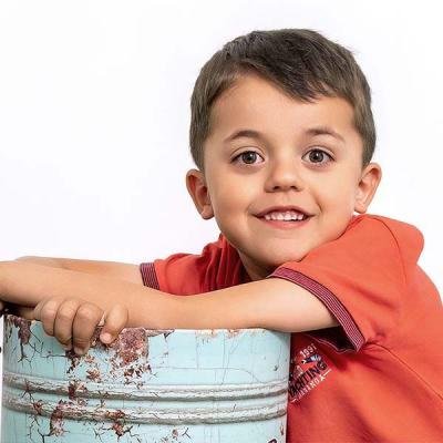 Retrato Infantil Marcos Fondo Blanco