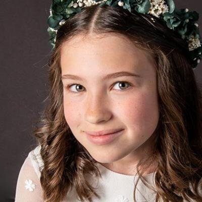 Nina Comunion Mirada